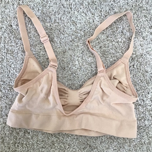 SKIMS Tan Bra - Picture 9 of 10